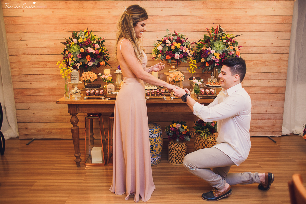 pedido de casamento dos sonhos, jantar de noivado em vit&oacute;ria es, restaurante canto do vinho, decora&ccedil;&atilde;o para pedido de casamento, decora&ccedil;&atilde;o by Tais Vaz