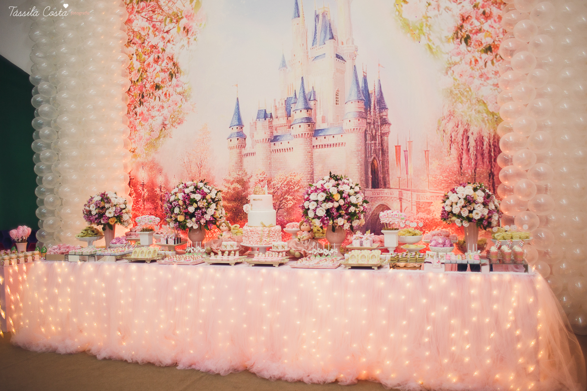 festa de menina, no tema Jardim, feita no cerimonial Balladas Kids, Serra ES, mam&atilde;e de primeira viagem, decora&ccedil;&atilde;o linda by Karina Melotti, fotos t&aacute;ssila costa, fotografia de festa infantil