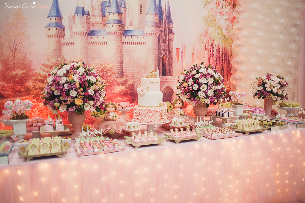 festa de menina, no tema Jardim, feita no cerimonial Balladas Kids, Serra ES, mam&atilde;e de primeira viagem, decora&ccedil;&atilde;o linda by Karina Melotti, fotos t&aacute;ssila costa, fotografia de festa infantil