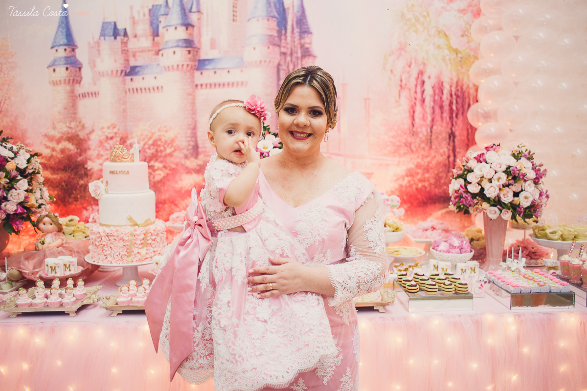festa de menina, no tema Jardim, feita no cerimonial Balladas Kids, Serra ES, mam&atilde;e de primeira viagem, decora&ccedil;&atilde;o linda by Karina Melotti, fotos t&aacute;ssila costa, fotografia de festa infantil