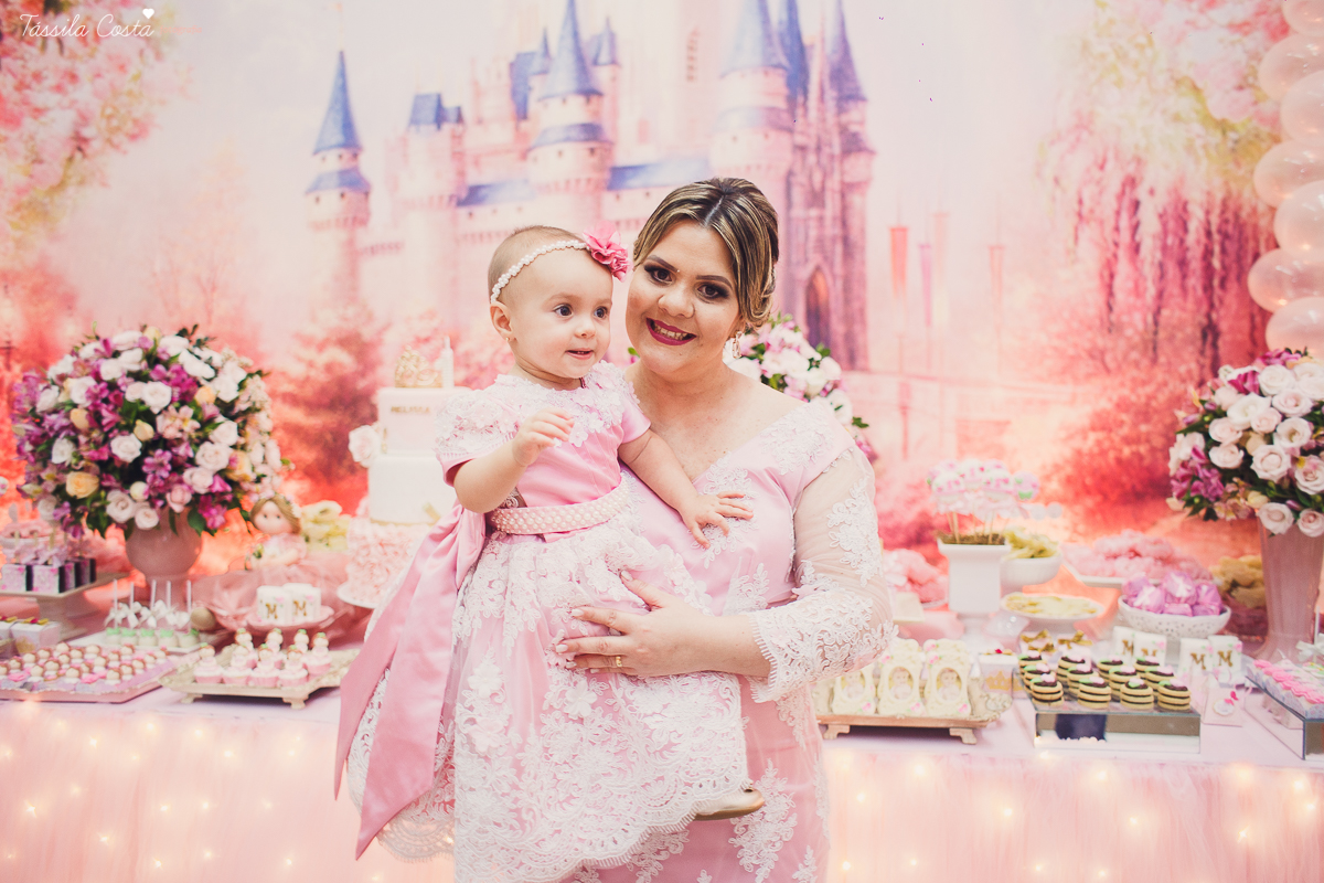 festa de menina, no tema Jardim, feita no cerimonial Balladas Kids, Serra ES, mam&atilde;e de primeira viagem, decora&ccedil;&atilde;o linda by Karina Melotti, fotos t&aacute;ssila costa, fotografia de festa infantil