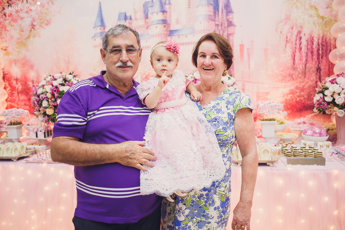festa de menina, no tema Jardim, feita no cerimonial Balladas Kids, Serra ES, mam&atilde;e de primeira viagem, decora&ccedil;&atilde;o linda by Karina Melotti, fotos t&aacute;ssila costa, fotografia de festa infantil
