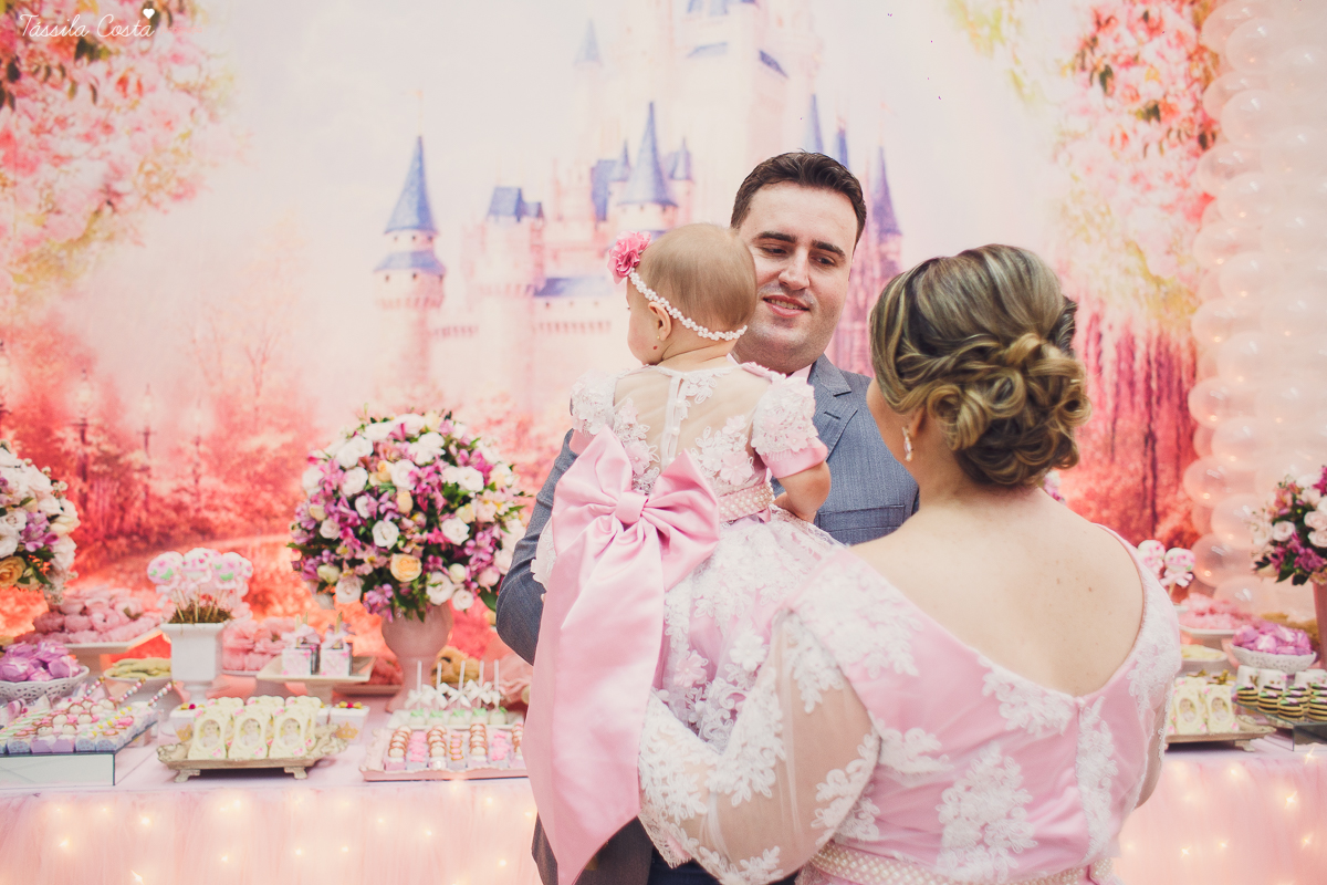 festa de menina, no tema Jardim, feita no cerimonial Balladas Kids, Serra ES, mam&atilde;e de primeira viagem, decora&ccedil;&atilde;o linda by Karina Melotti, fotos t&aacute;ssila costa, fotografia de festa infantil