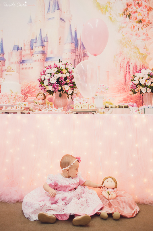 festa de menina, no tema Jardim, feita no cerimonial Balladas Kids, Serra ES, mam&atilde;e de primeira viagem, decora&ccedil;&atilde;o linda by Karina Melotti, fotos t&aacute;ssila costa, fotografia de festa infantil