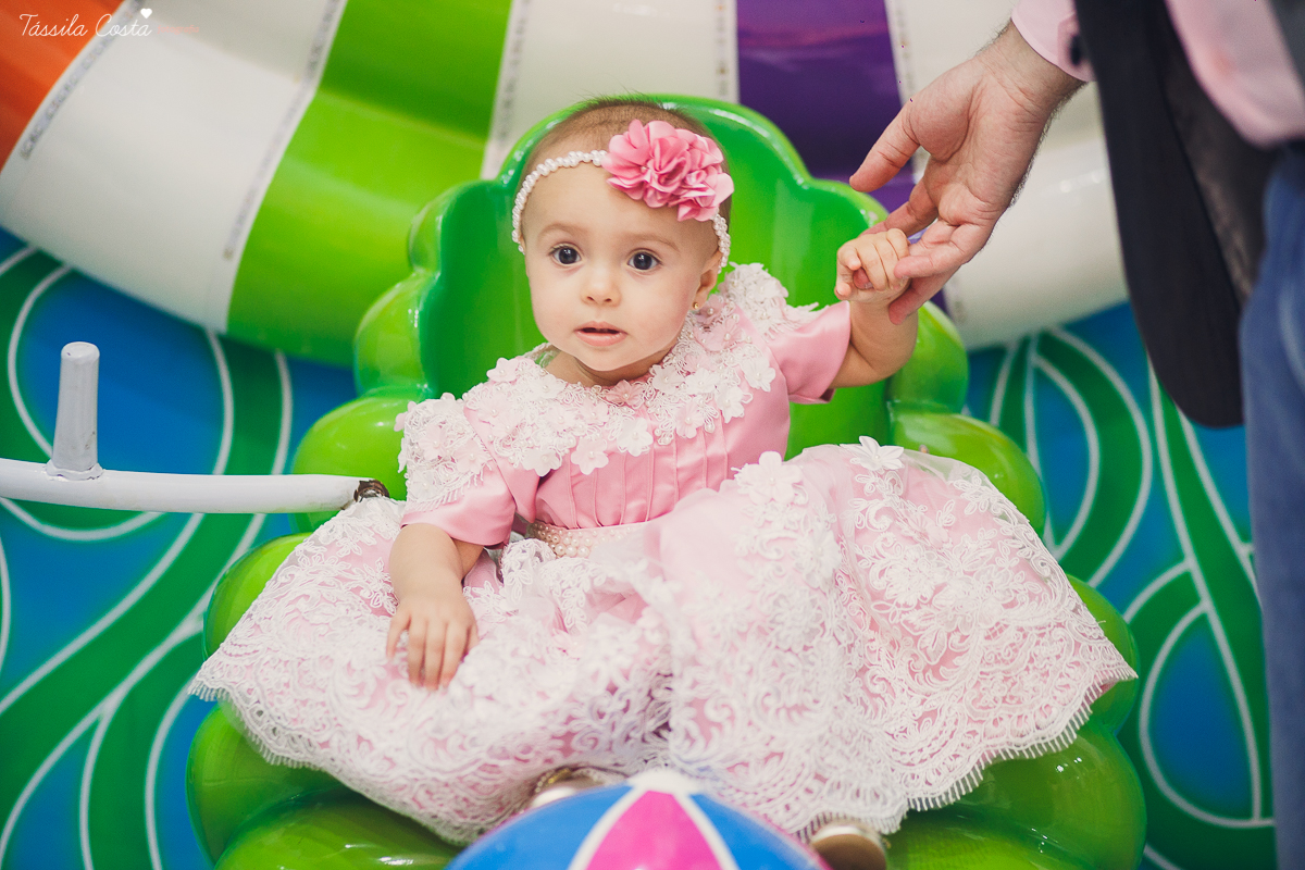 festa de menina, no tema Jardim, feita no cerimonial Balladas Kids, Serra ES, mam&atilde;e de primeira viagem, decora&ccedil;&atilde;o linda by Karina Melotti, fotos t&aacute;ssila costa, fotografia de festa infantil