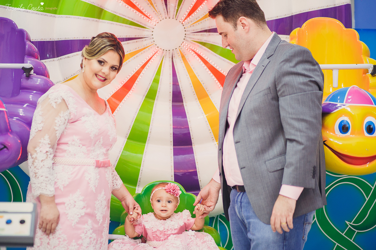 festa de menina, no tema Jardim, feita no cerimonial Balladas Kids, Serra ES, mam&atilde;e de primeira viagem, decora&ccedil;&atilde;o linda by Karina Melotti, fotos t&aacute;ssila costa, fotografia de festa infantil