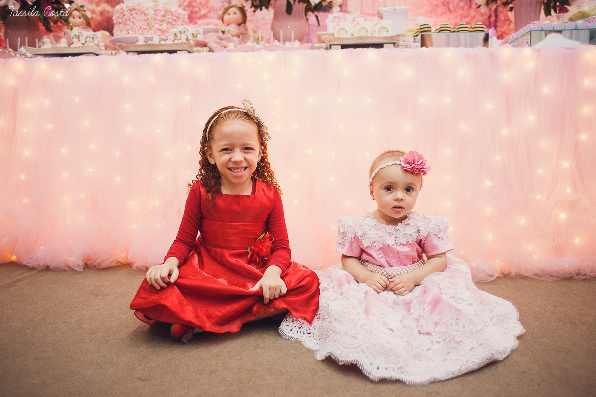 festa de menina, no tema Jardim, feita no cerimonial Balladas Kids, Serra ES, mam&atilde;e de primeira viagem, decora&ccedil;&atilde;o linda by Karina Melotti, fotos t&aacute;ssila costa, fotografia de festa infantil