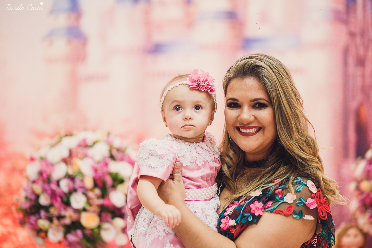festa de menina, no tema Jardim, feita no cerimonial Balladas Kids, Serra ES, mam&atilde;e de primeira viagem, decora&ccedil;&atilde;o linda by Karina Melotti, fotos t&aacute;ssila costa, fotografia de festa infantil