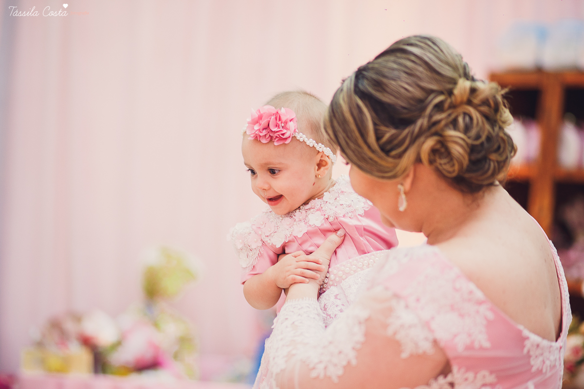 festa de menina, no tema Jardim, feita no cerimonial Balladas Kids, Serra ES, mam&atilde;e de primeira viagem, decora&ccedil;&atilde;o linda by Karina Melotti, fotos t&aacute;ssila costa, fotografia de festa infantil