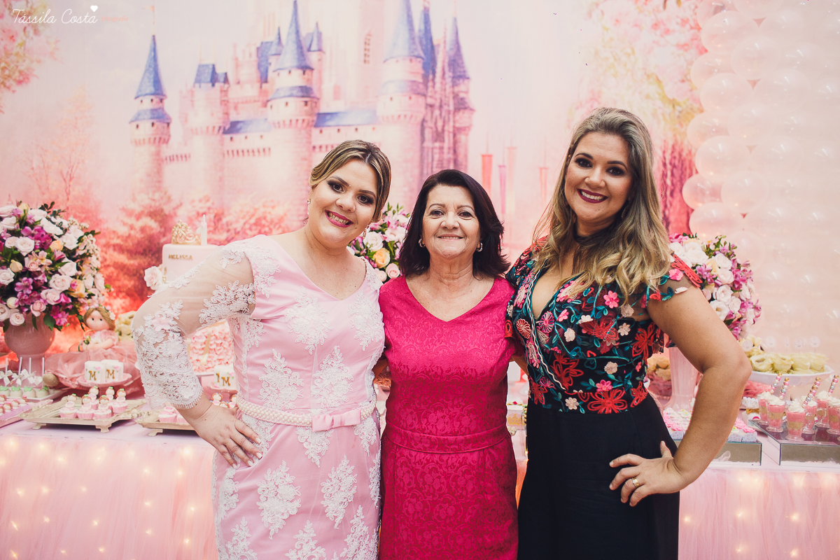 festa de menina, no tema Jardim, feita no cerimonial Balladas Kids, Serra ES, mam&atilde;e de primeira viagem, decora&ccedil;&atilde;o linda by Karina Melotti, fotos t&aacute;ssila costa, fotografia de festa infantil