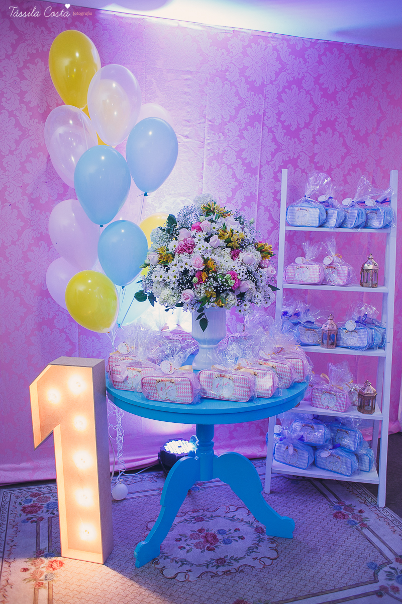 festa  no tema carrossel, no cerimonial Lollypop em Vit&oacute;ria ES, fotografia de festa infantil em Vit&oacute;ria, decore by Av Design, bolo lindo da Juliana Marculano