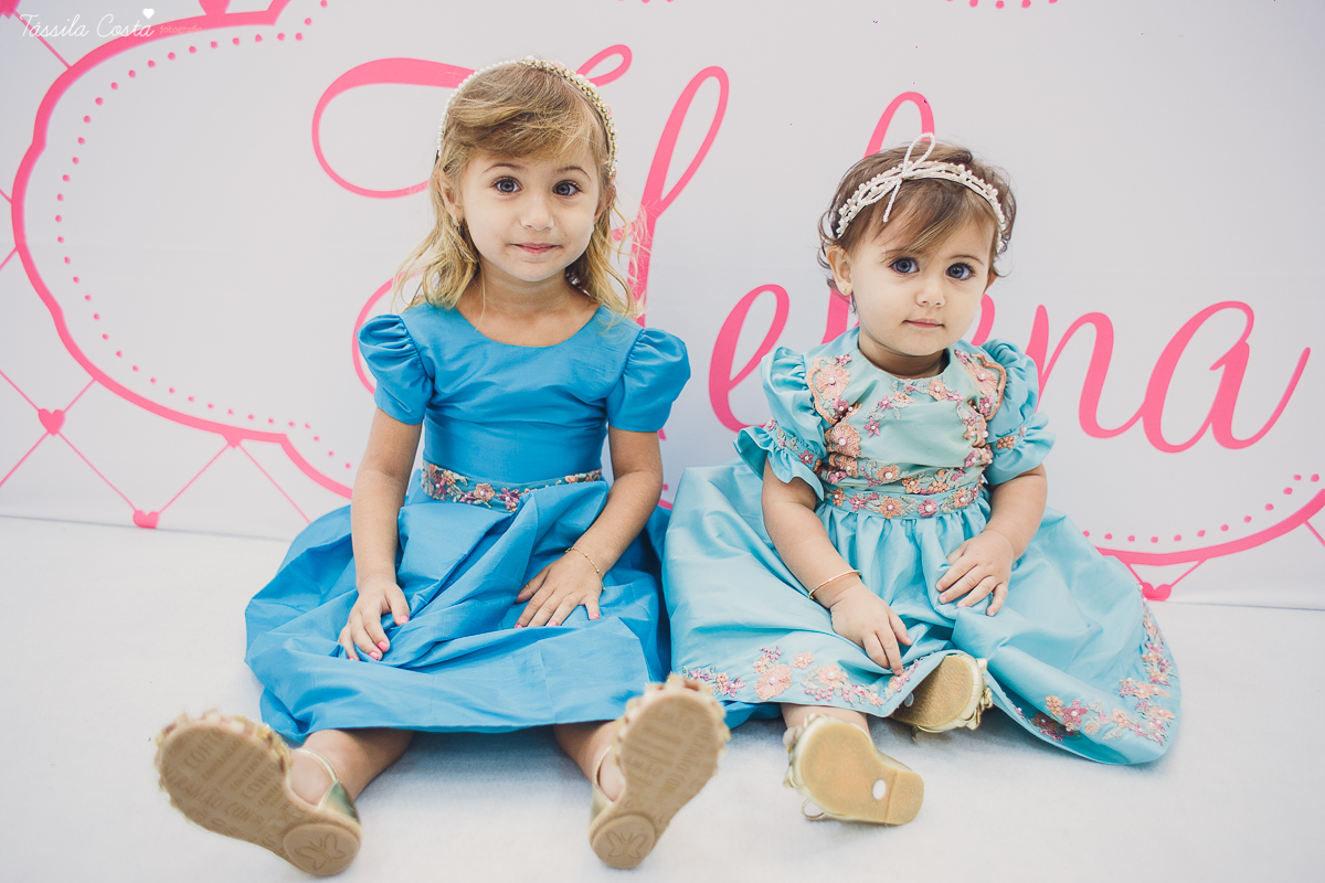 festa  no tema carrossel, no cerimonial Lollypop em Vit&oacute;ria ES, fotografia de festa infantil em Vit&oacute;ria, decore by Av Design, bolo lindo da Juliana Marculano