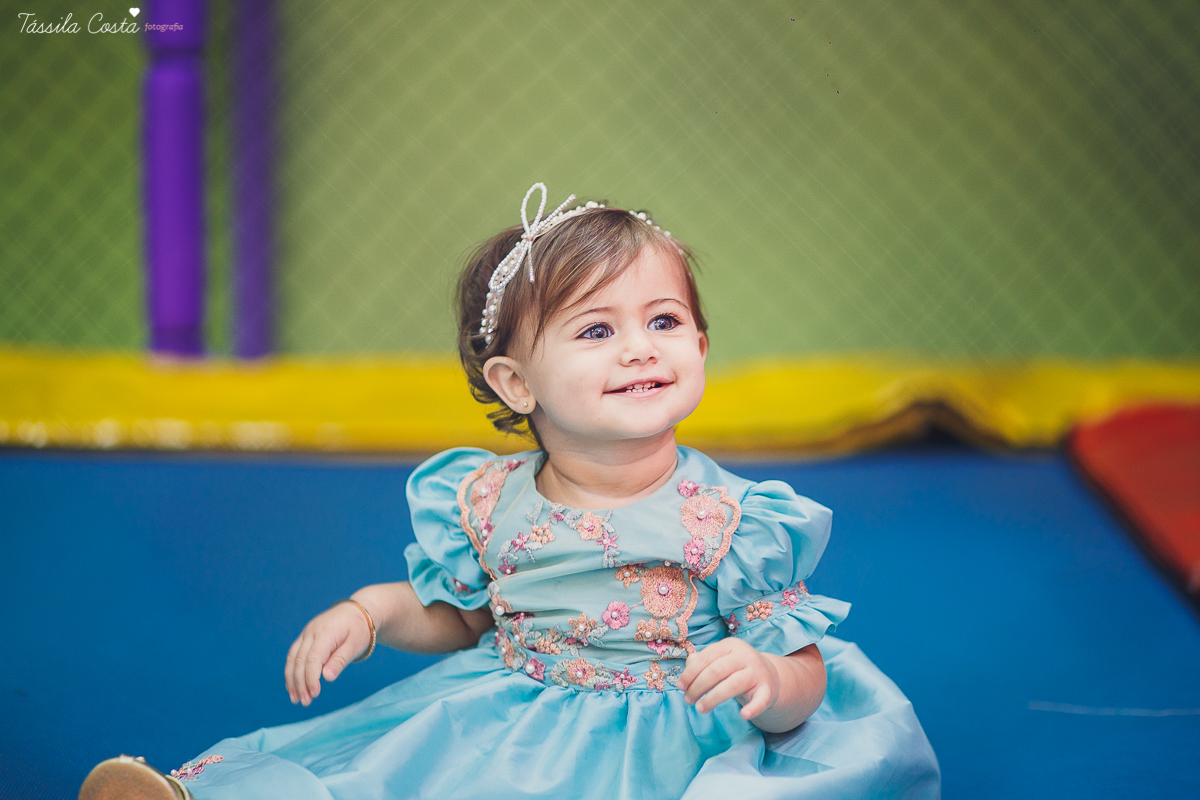 festa  no tema carrossel, no cerimonial Lollypop em Vit&oacute;ria ES, fotografia de festa infantil em Vit&oacute;ria, decore by Av Design, bolo lindo da Juliana Marculano