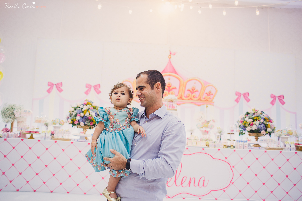 festa  no tema carrossel, no cerimonial Lollypop em Vit&oacute;ria ES, fotografia de festa infantil em Vit&oacute;ria, decore by Av Design, bolo lindo da Juliana Marculano