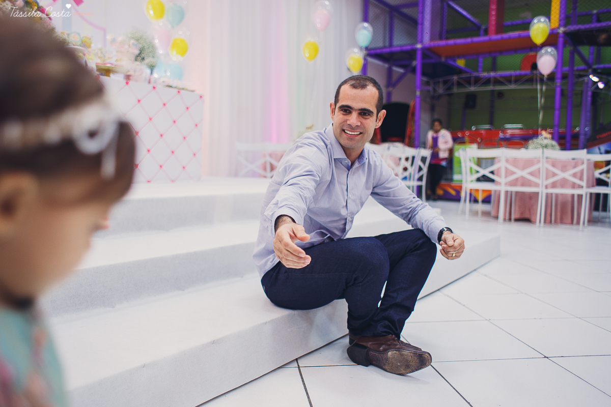 festa  no tema carrossel, no cerimonial Lollypop em Vit&oacute;ria ES, fotografia de festa infantil em Vit&oacute;ria, decore by Av Design, bolo lindo da Juliana Marculano