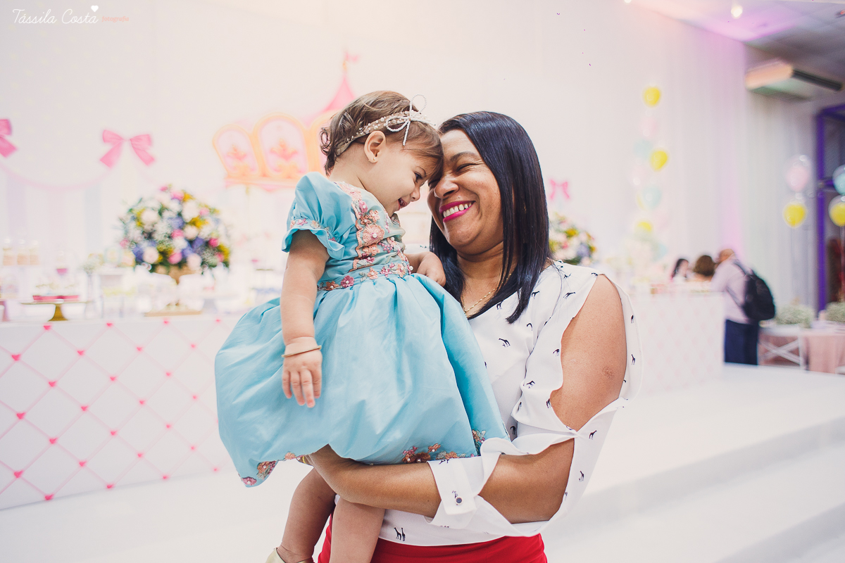 festa  no tema carrossel, no cerimonial Lollypop em Vit&oacute;ria ES, fotografia de festa infantil em Vit&oacute;ria, decore by Av Design, bolo lindo da Juliana Marculano