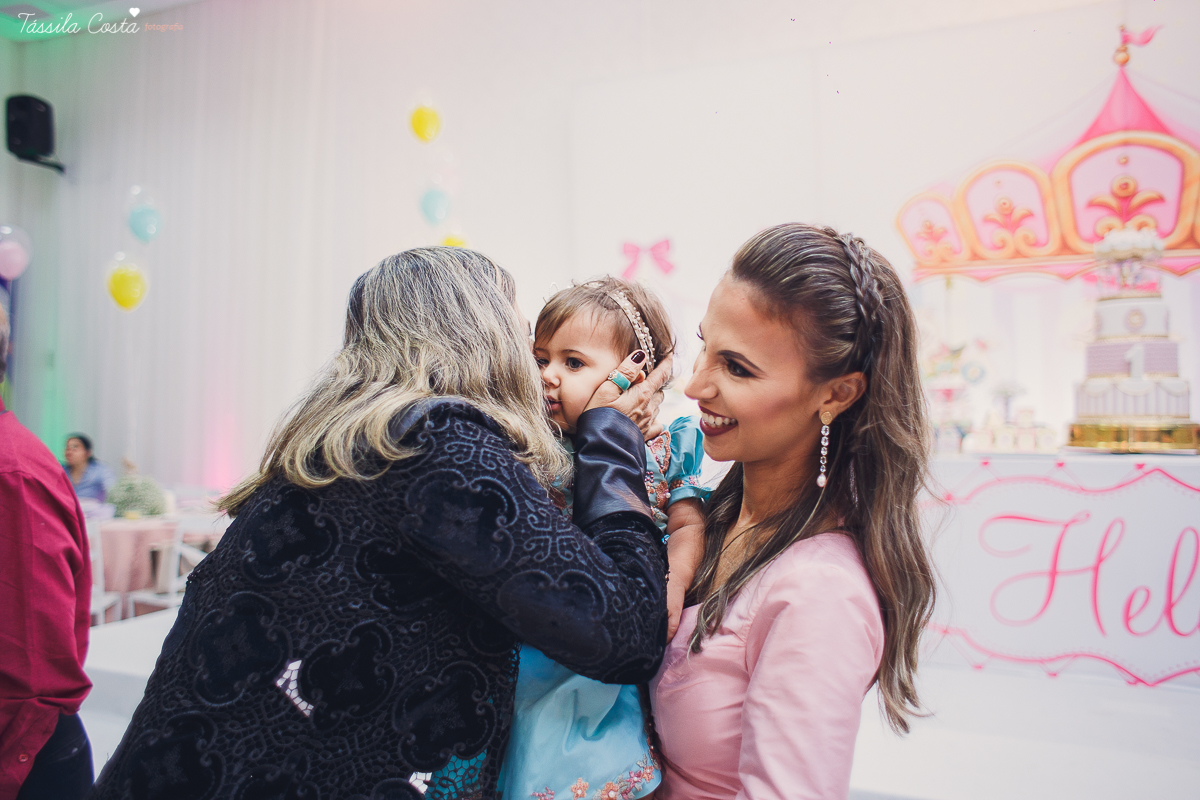 festa  no tema carrossel, no cerimonial Lollypop em Vit&oacute;ria ES, fotografia de festa infantil em Vit&oacute;ria, decore by Av Design, bolo lindo da Juliana Marculano