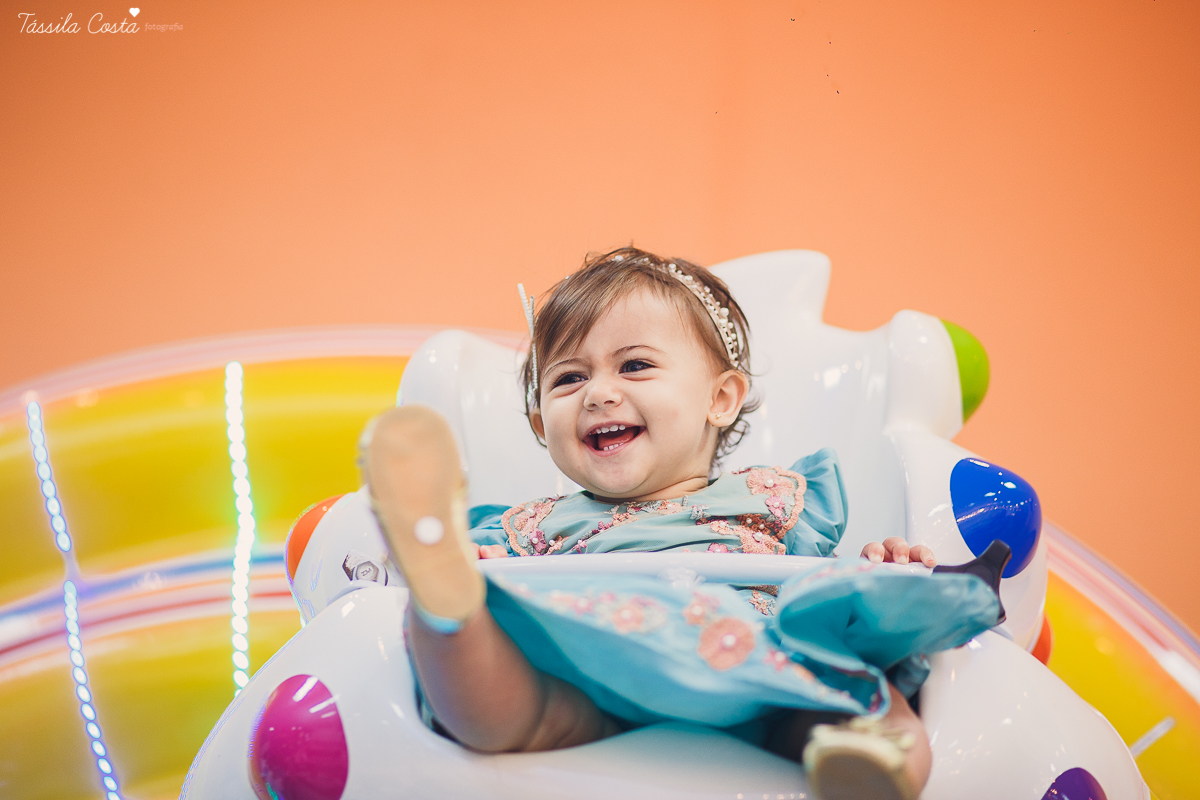 festa  no tema carrossel, no cerimonial Lollypop em Vit&oacute;ria ES, fotografia de festa infantil em Vit&oacute;ria, decore by Av Design, bolo lindo da Juliana Marculano