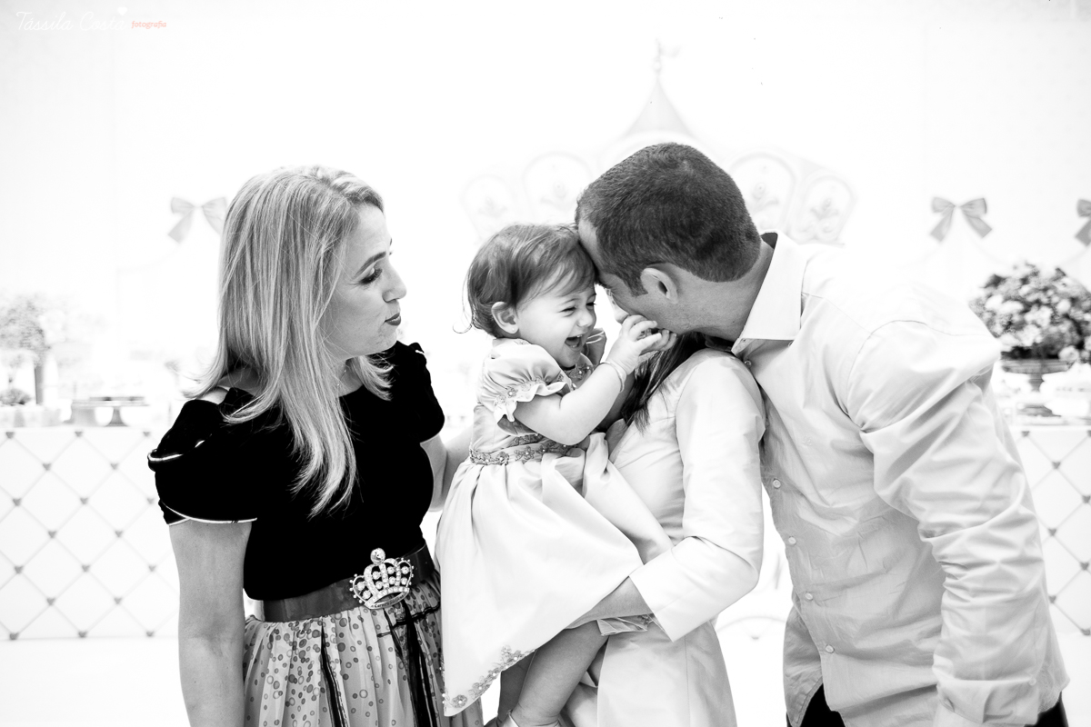 festa  no tema carrossel, no cerimonial Lollypop em Vit&oacute;ria ES, fotografia de festa infantil em Vit&oacute;ria, decore by Av Design, bolo lindo da Juliana Marculano