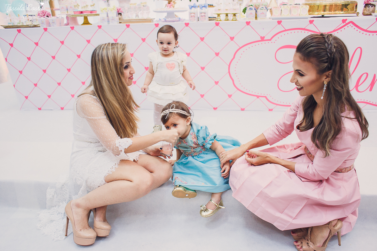 festa  no tema carrossel, no cerimonial Lollypop em Vit&oacute;ria ES, fotografia de festa infantil em Vit&oacute;ria, decore by Av Design, bolo lindo da Juliana Marculano