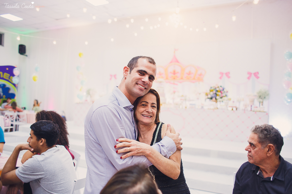 festa  no tema carrossel, no cerimonial Lollypop em Vit&oacute;ria ES, fotografia de festa infantil em Vit&oacute;ria, decore by Av Design, bolo lindo da Juliana Marculano