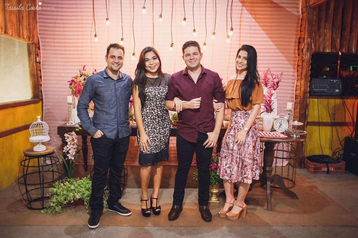 NOIVADO LINDO, IGREJA ASSEMBLEIA DE DEUS, NOIVOS APAIXONADOS, DECORACAO DE NOIVO LINDA, THAMIRES E BRUNO, FOTOS DE NOIVADO