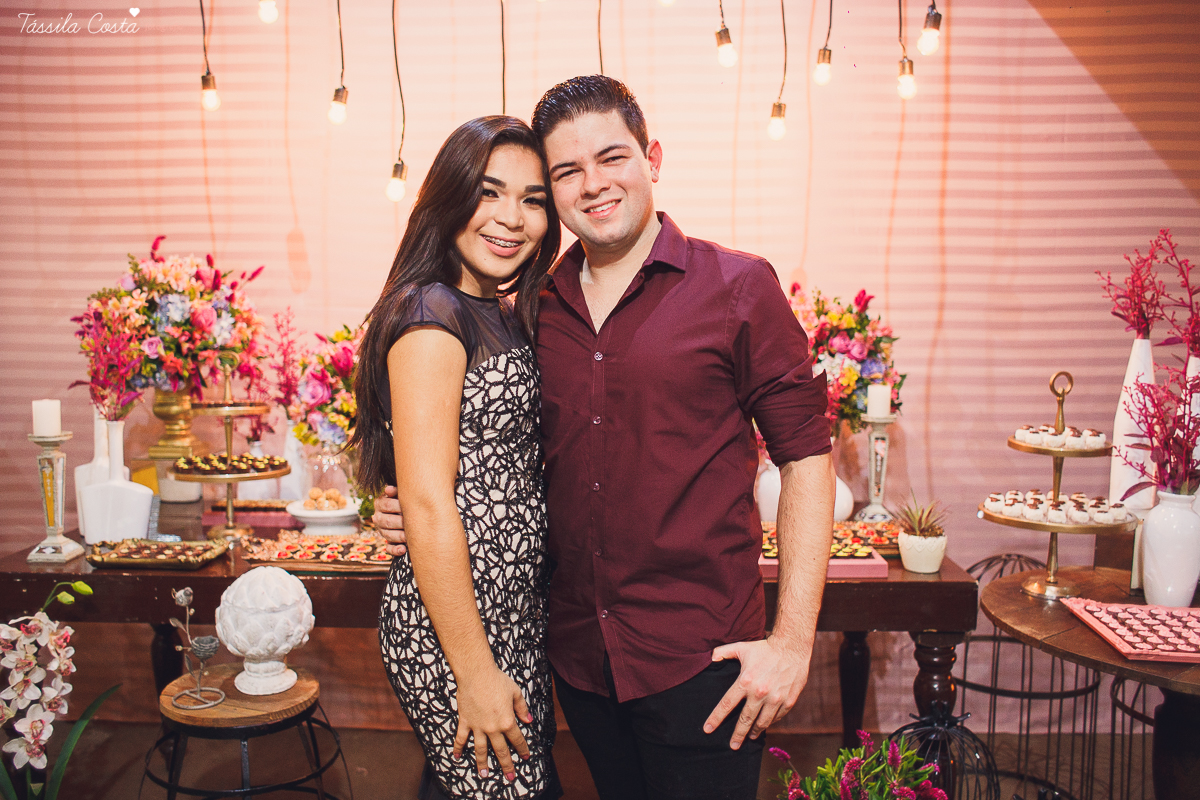 NOIVADO LINDO, IGREJA ASSEMBLEIA DE DEUS, NOIVOS APAIXONADOS, DECORACAO DE NOIVO LINDA, THAMIRES E BRUNO, FOTOS DE NOIVADO