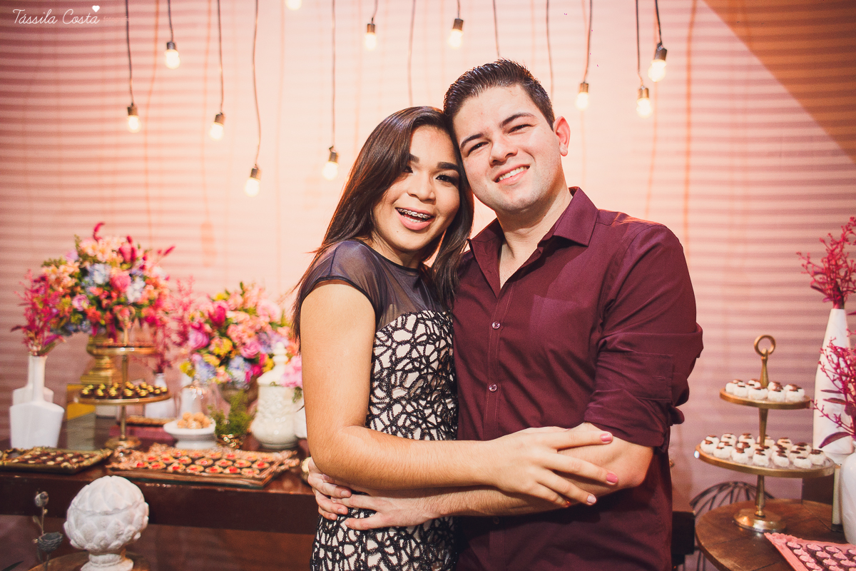 NOIVADO LINDO, IGREJA ASSEMBLEIA DE DEUS, NOIVOS APAIXONADOS, DECORACAO DE NOIVO LINDA, THAMIRES E BRUNO, FOTOS DE NOIVADO