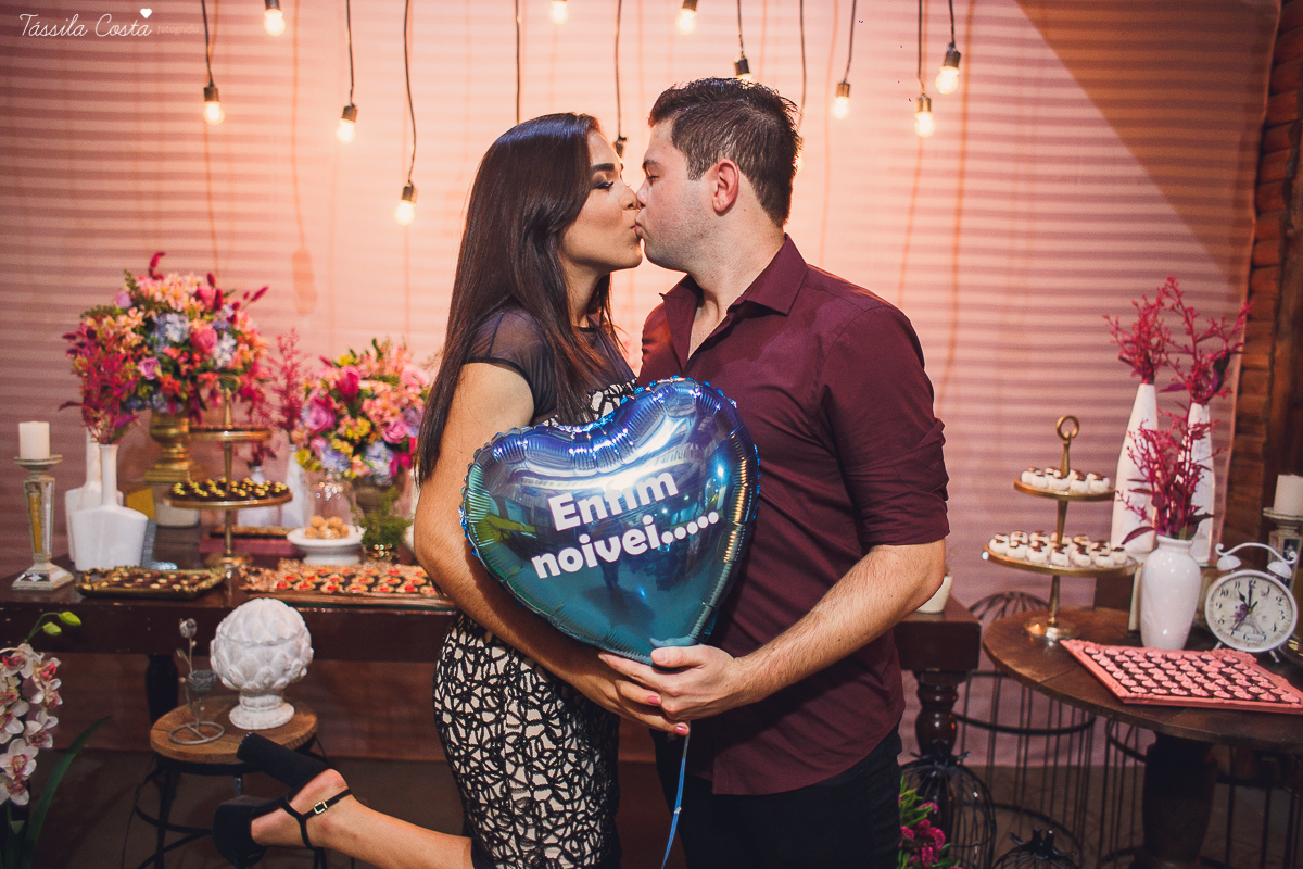 NOIVADO LINDO, IGREJA ASSEMBLEIA DE DEUS, NOIVOS APAIXONADOS, DECORACAO DE NOIVO LINDA, THAMIRES E BRUNO, FOTOS DE NOIVADO