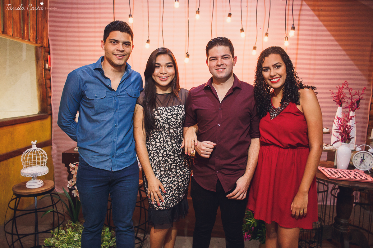 NOIVADO LINDO, IGREJA ASSEMBLEIA DE DEUS, NOIVOS APAIXONADOS, DECORACAO DE NOIVO LINDA, THAMIRES E BRUNO, FOTOS DE NOIVADO