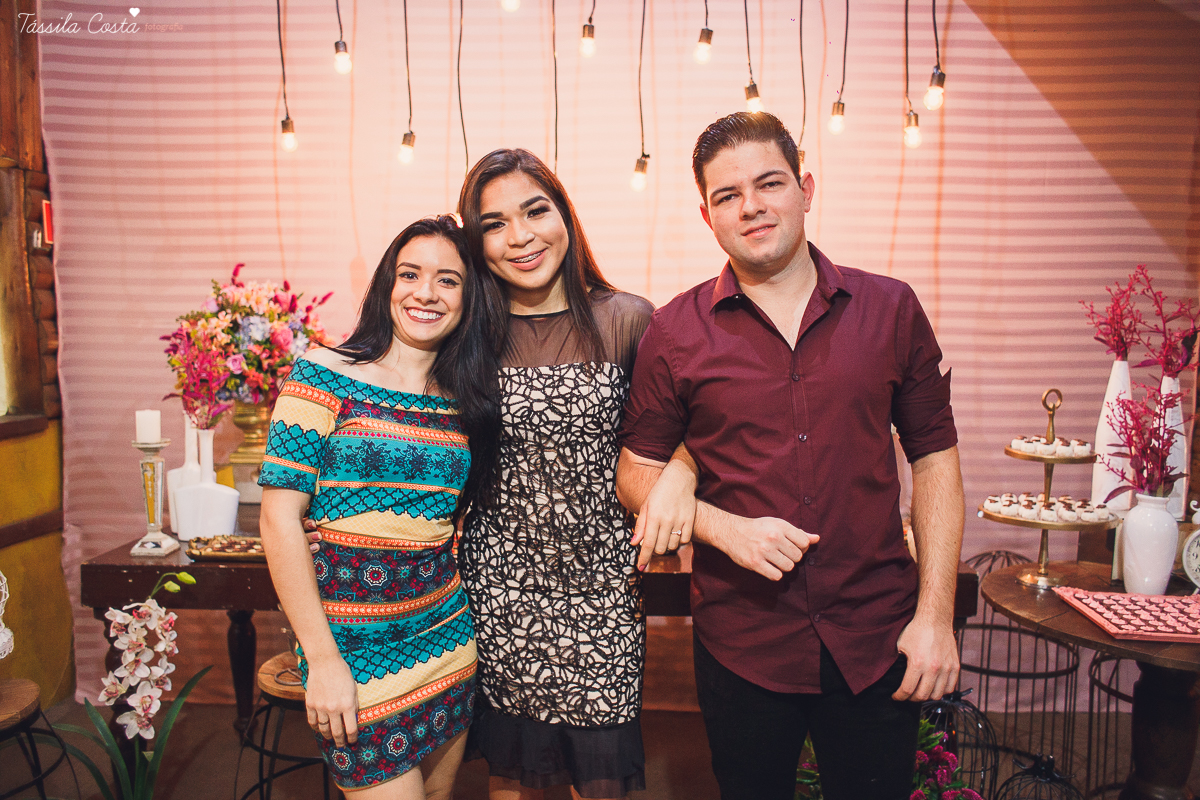 NOIVADO LINDO, IGREJA ASSEMBLEIA DE DEUS, NOIVOS APAIXONADOS, DECORACAO DE NOIVO LINDA, THAMIRES E BRUNO, FOTOS DE NOIVADO