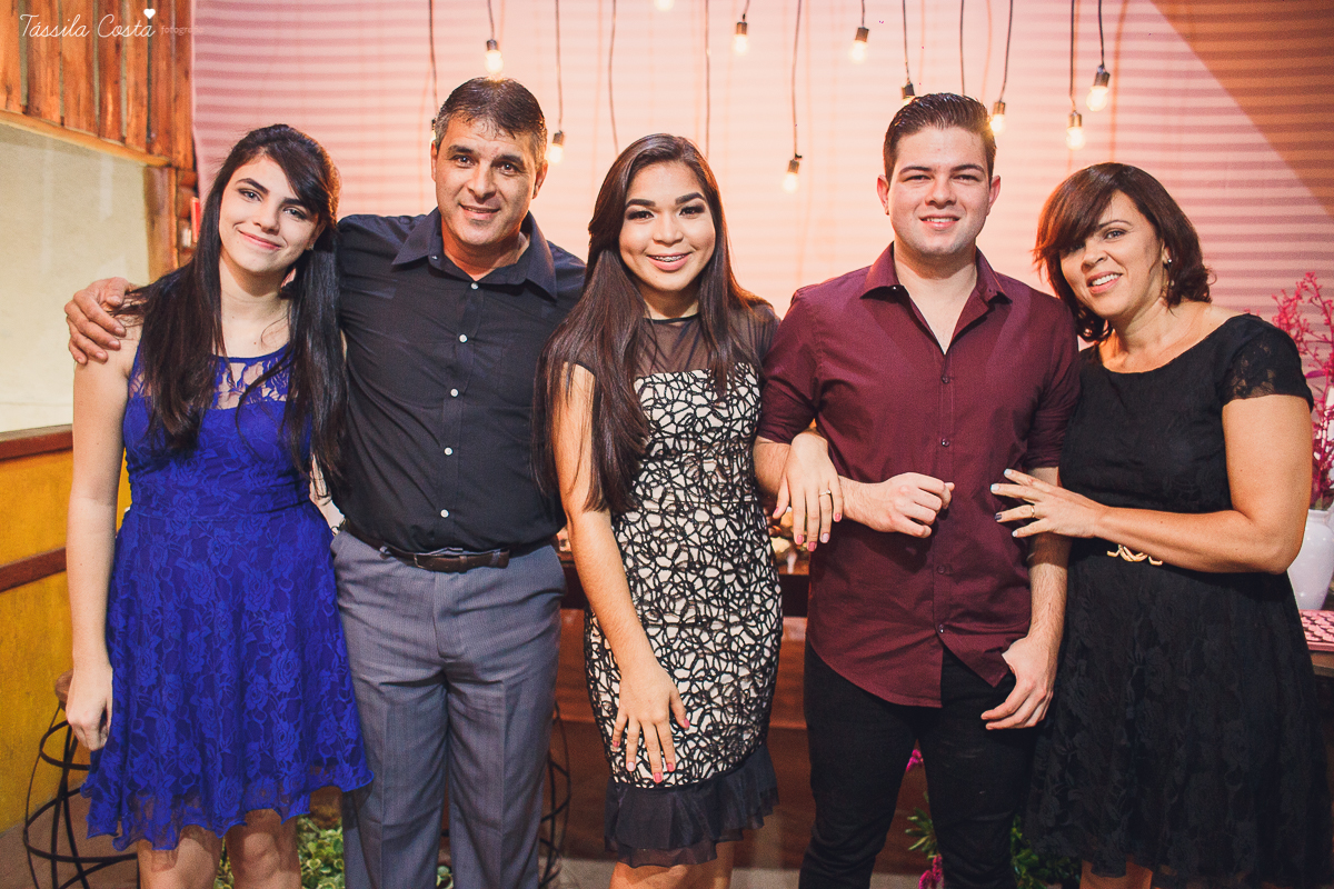 NOIVADO LINDO, IGREJA ASSEMBLEIA DE DEUS, NOIVOS APAIXONADOS, DECORACAO DE NOIVO LINDA, THAMIRES E BRUNO, FOTOS DE NOIVADO