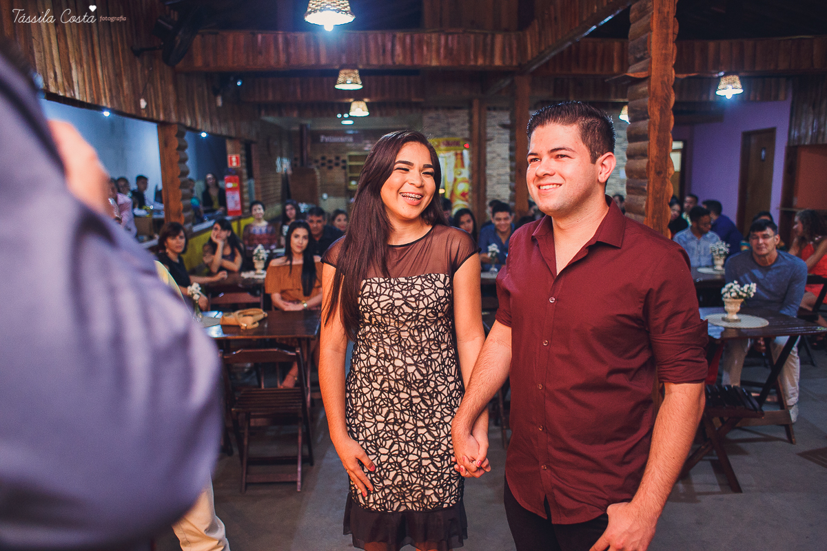 NOIVADO LINDO, IGREJA ASSEMBLEIA DE DEUS, NOIVOS APAIXONADOS, DECORACAO DE NOIVO LINDA, THAMIRES E BRUNO, FOTOS DE NOIVADO