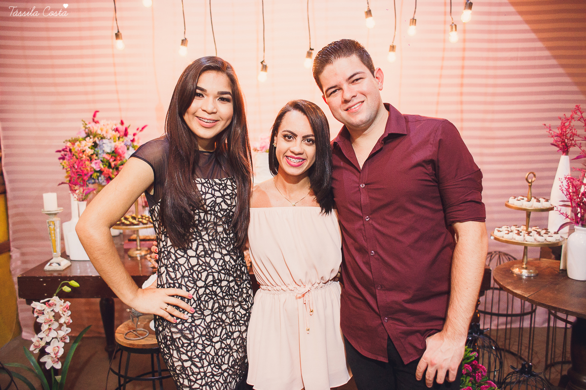 NOIVADO LINDO, IGREJA ASSEMBLEIA DE DEUS, NOIVOS APAIXONADOS, DECORACAO DE NOIVO LINDA, THAMIRES E BRUNO, FOTOS DE NOIVADO