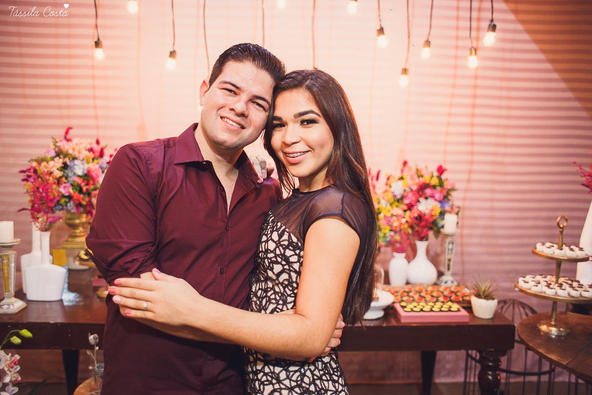 NOIVADO LINDO, IGREJA ASSEMBLEIA DE DEUS, NOIVOS APAIXONADOS, DECORACAO DE NOIVO LINDA, THAMIRES E BRUNO, FOTOS DE NOIVADO