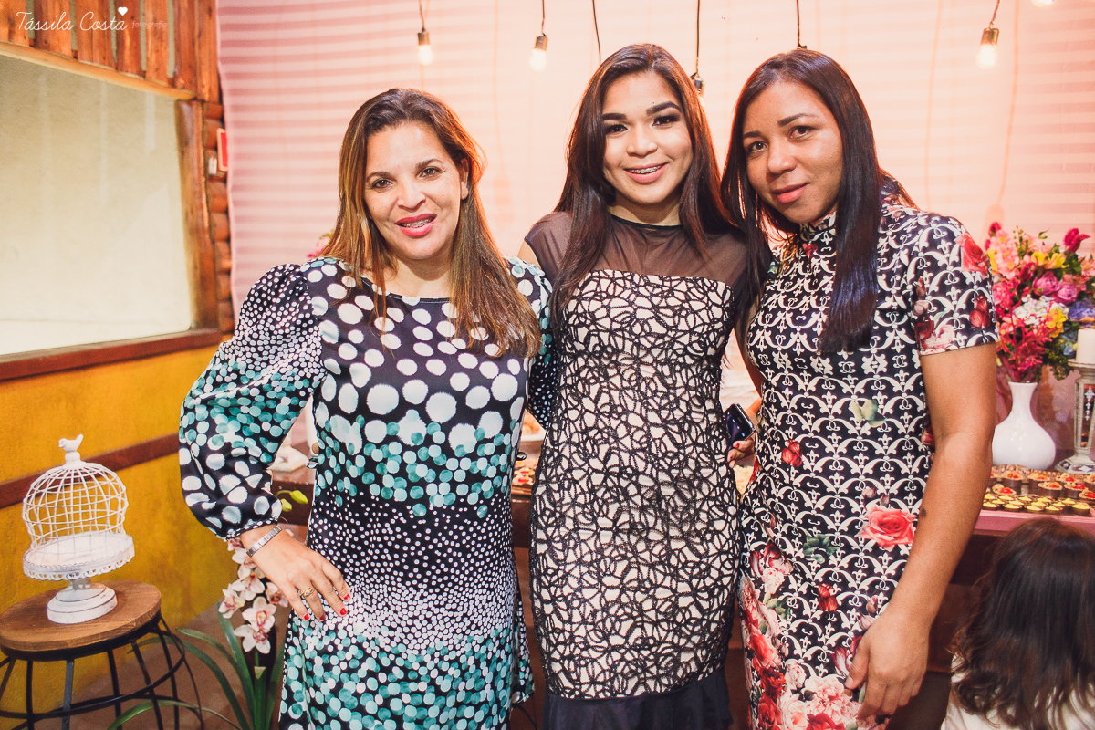 NOIVADO LINDO, IGREJA ASSEMBLEIA DE DEUS, NOIVOS APAIXONADOS, DECORACAO DE NOIVO LINDA, THAMIRES E BRUNO, FOTOS DE NOIVADO