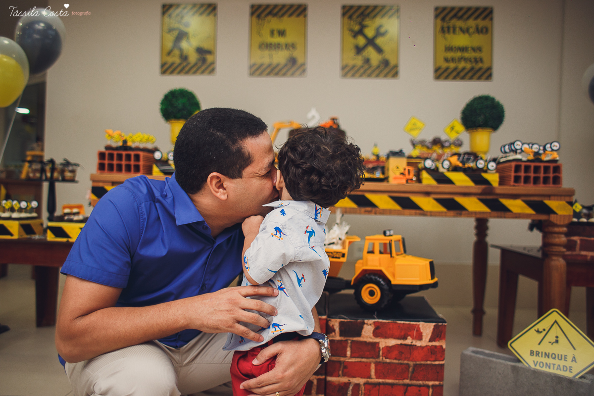 festa no tema caminhão, fotos de aniversário infantil em vitória es, tássila costa fotografia, mae de menino, mundo azul, festa de aniversário de 2 anos