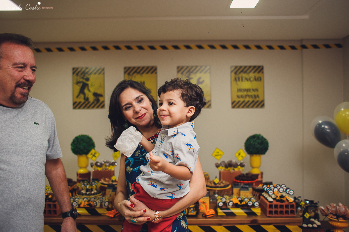 festa no tema caminhão, fotos de aniversário infantil em vitória es, tássila costa fotografia, mae de menino, mundo azul, festa de aniversário de 2 anos