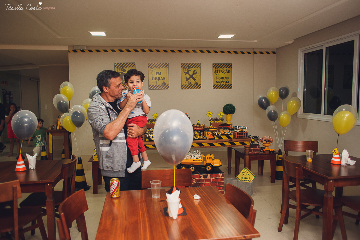 festa no tema caminhão, fotos de aniversário infantil em vitória es, tássila costa fotografia, mae de menino, mundo azul, festa de aniversário de 2 anos