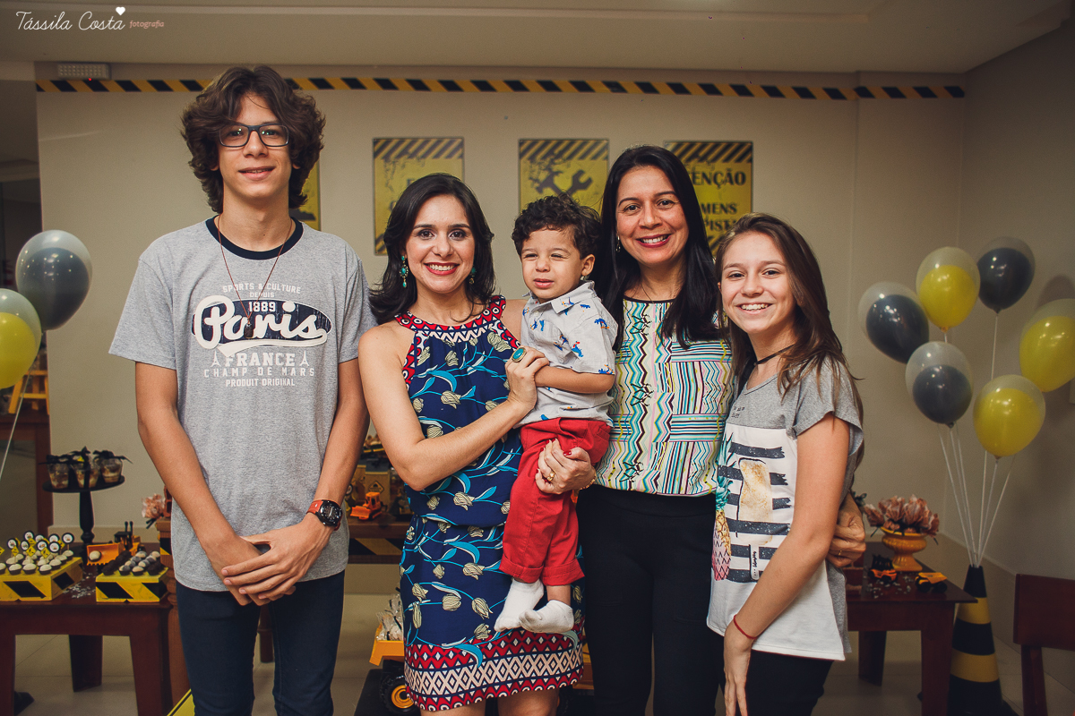 festa no tema caminhão, fotos de aniversário infantil em vitória es, tássila costa fotografia, mae de menino, mundo azul, festa de aniversário de 2 anos