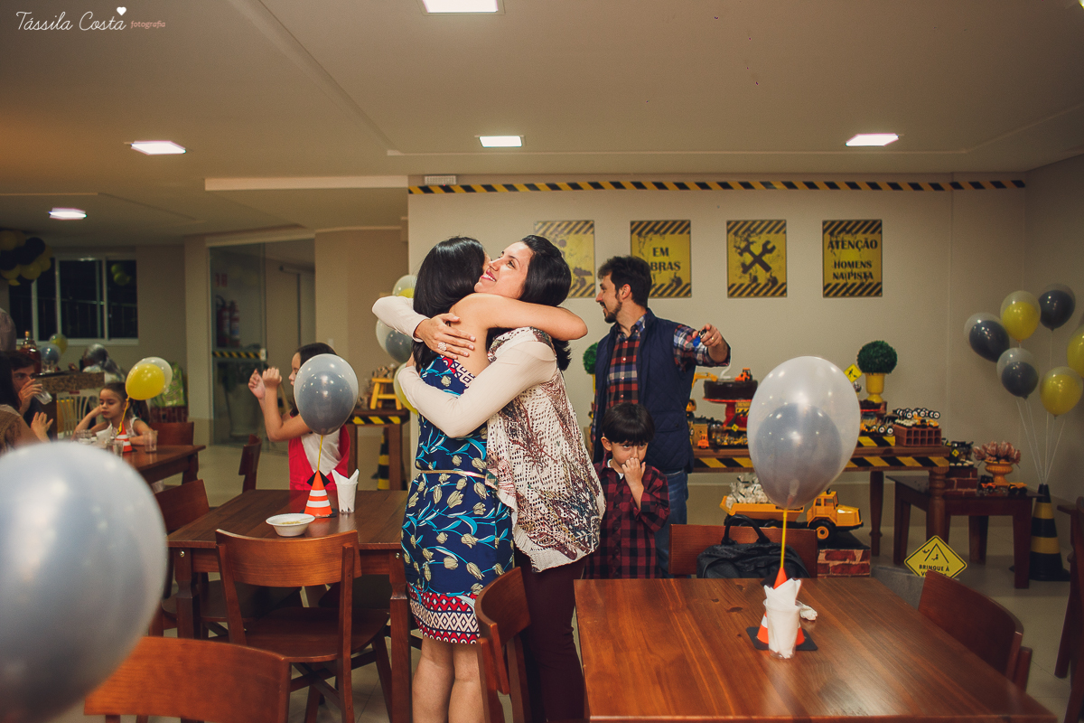 festa no tema caminhão, fotos de aniversário infantil em vitória es, tássila costa fotografia, mae de menino, mundo azul, festa de aniversário de 2 anos