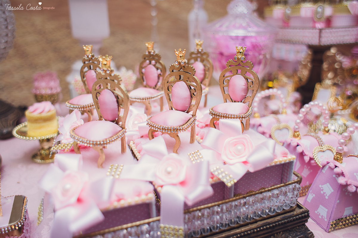 festa linda, princesa sofia, sofia 1 ano, tema castelo da Sofia, mãe de menino e menina, festa em vila Velha, Praia da costa, madrinha ama, mundo rosa, decoração rosa, decoração by Algodão Doce festas, cerimonial Lipe e Cia