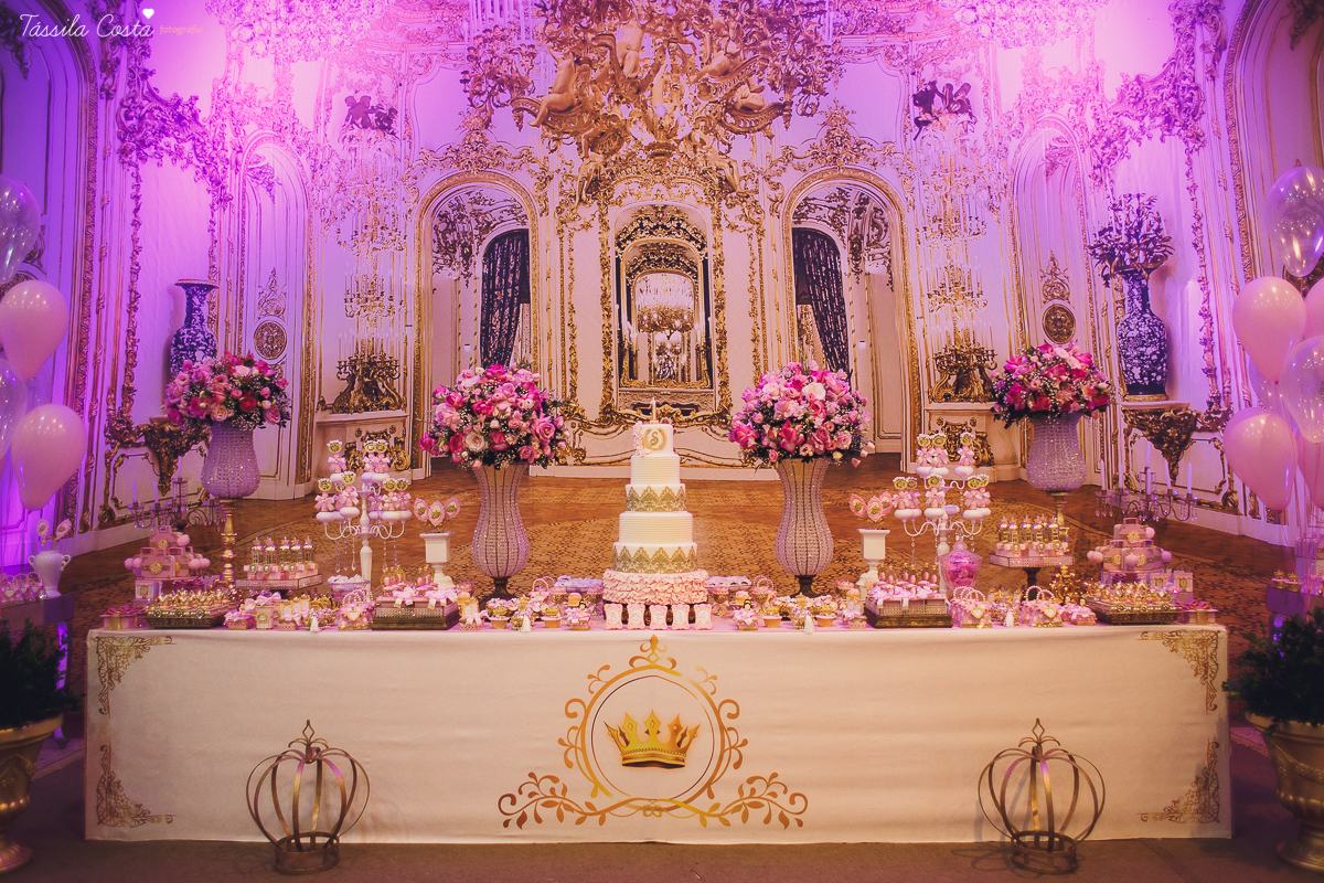 festa linda, princesa sofia, sofia 1 ano, tema castelo da Sofia, mãe de menino e menina, festa em vila Velha, Praia da costa, madrinha ama, mundo rosa, decoração rosa, decoração by Algodão Doce festas, cerimonial Lipe e Cia