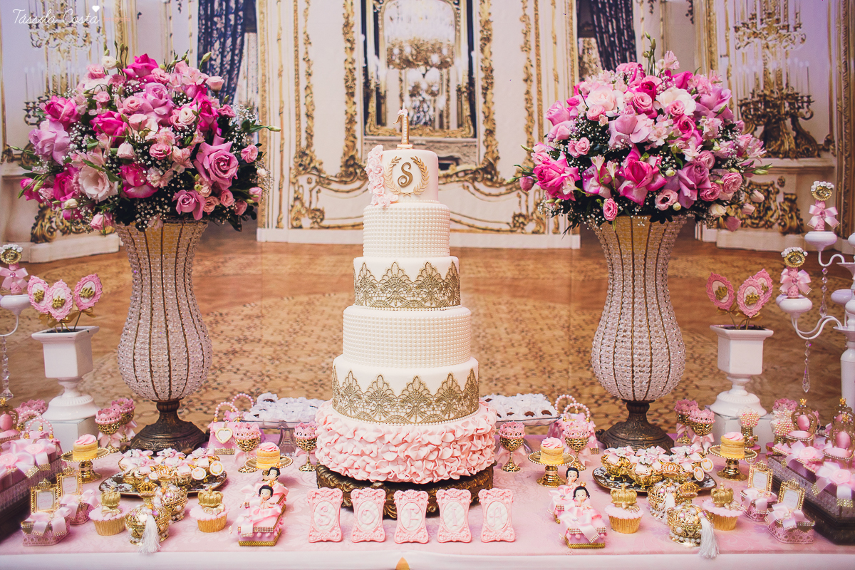 festa linda, princesa sofia, sofia 1 ano, tema castelo da Sofia, mãe de menino e menina, festa em vila Velha, Praia da costa, madrinha ama, mundo rosa, decoração rosa, decoração by Algodão Doce festas, cerimonial Lipe e Cia