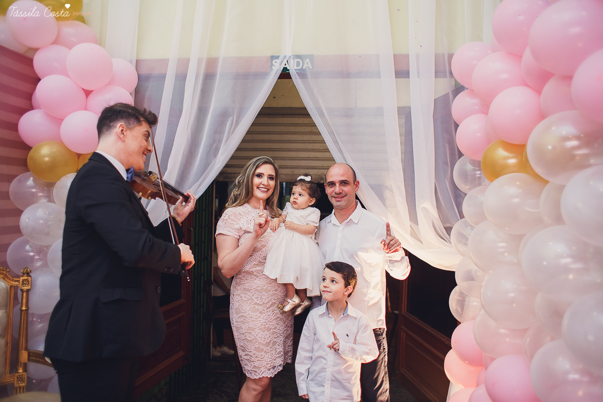 festa linda, princesa sofia, sofia 1 ano, tema castelo da Sofia, mãe de menino e menina, festa em vila Velha, Praia da costa, madrinha ama, mundo rosa, decoração rosa, decoração by Algodão Doce festas, cerimonial Lipe e Cia