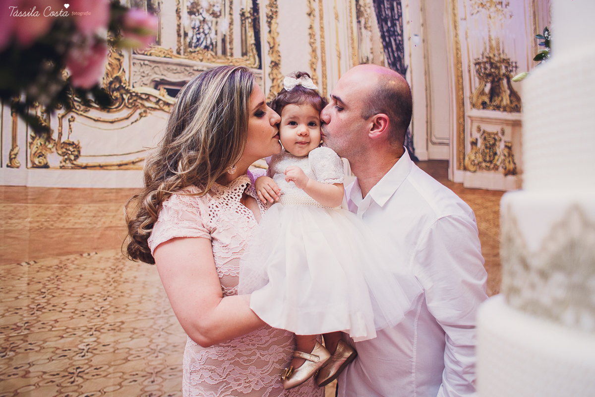 festa linda, princesa sofia, sofia 1 ano, tema castelo da Sofia, mãe de menino e menina, festa em vila Velha, Praia da costa, madrinha ama, mundo rosa, decoração rosa, decoração by Algodão Doce festas, cerimonial Lipe e Cia