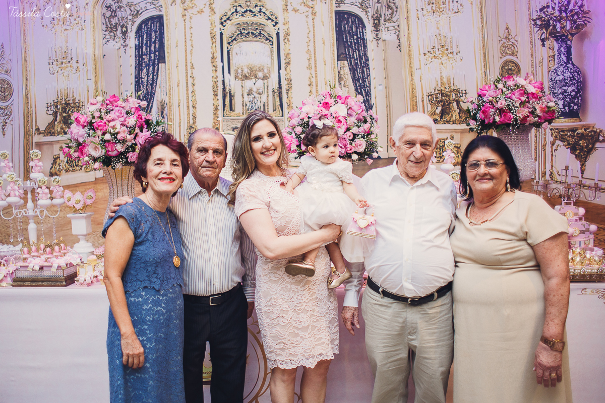 festa linda, princesa sofia, sofia 1 ano, tema castelo da Sofia, mãe de menino e menina, festa em vila Velha, Praia da costa, madrinha ama, mundo rosa, decoração rosa, decoração by Algodão Doce festas, cerimonial Lipe e Cia