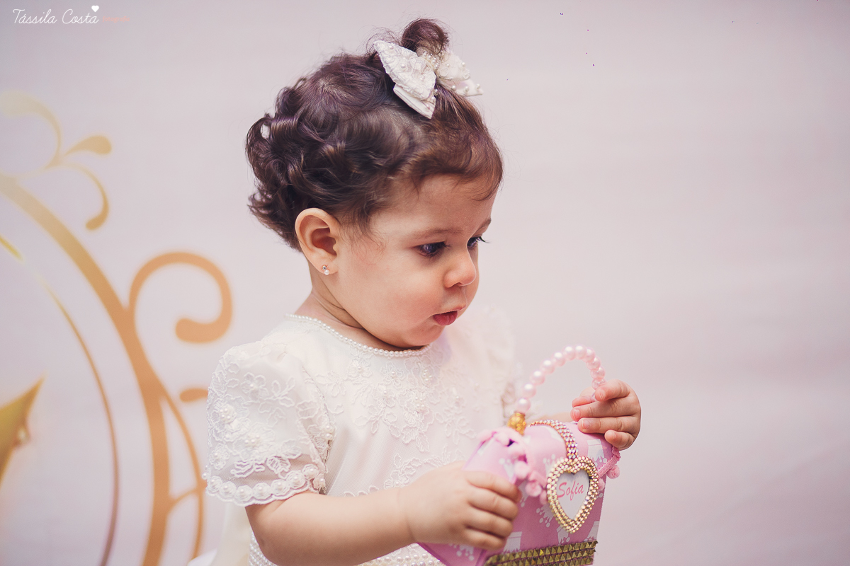 festa linda, princesa sofia, sofia 1 ano, tema castelo da Sofia, mãe de menino e menina, festa em vila Velha, Praia da costa, madrinha ama, mundo rosa, decoração rosa, decoração by Algodão Doce festas, cerimonial Lipe e Cia