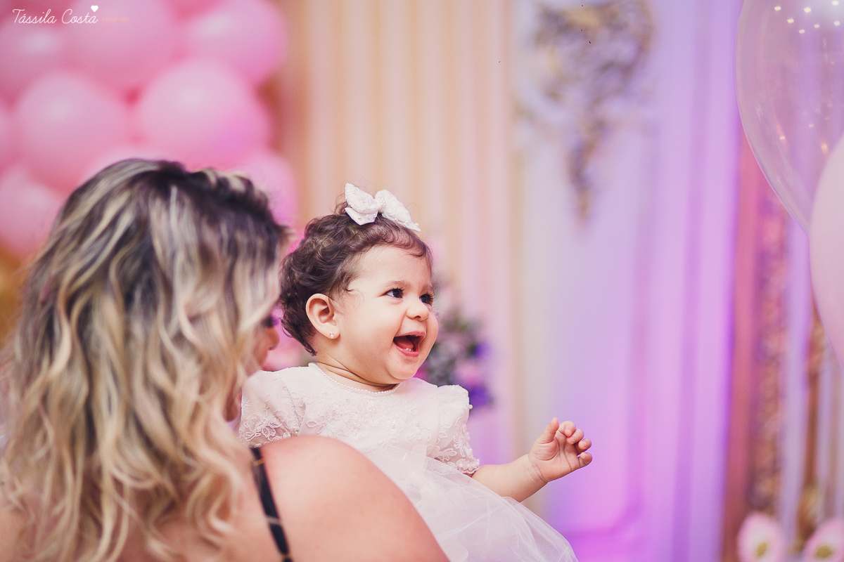 festa linda, princesa sofia, sofia 1 ano, tema castelo da Sofia, mãe de menino e menina, festa em vila Velha, Praia da costa, madrinha ama, mundo rosa, decoração rosa, decoração by Algodão Doce festas, cerimonial Lipe e Cia