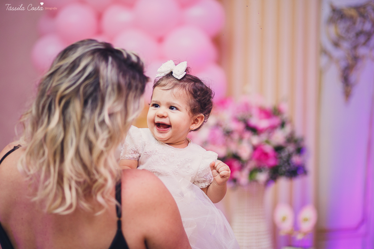 festa linda, princesa sofia, sofia 1 ano, tema castelo da Sofia, mãe de menino e menina, festa em vila Velha, Praia da costa, madrinha ama, mundo rosa, decoração rosa, decoração by Algodão Doce festas, cerimonial Lipe e Cia
